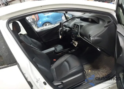 2017 Toyota Prius Four z USA, uszkodzony, nr VIN JTDKARFU4H3048079
